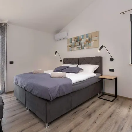 Stefani Holiday home Montizana